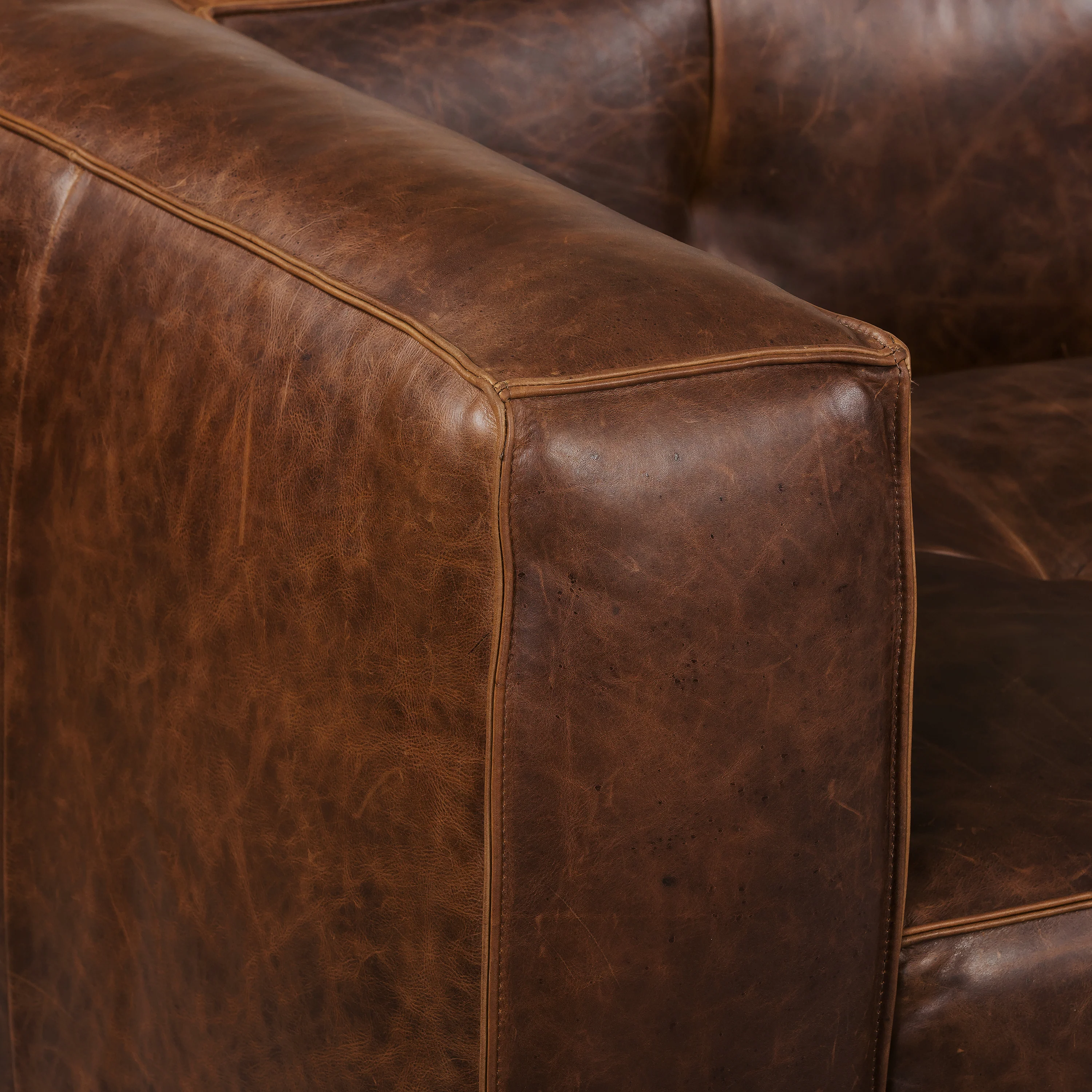 Capa 96.5" Leather Sofa | Chocolate Brown - Image 9