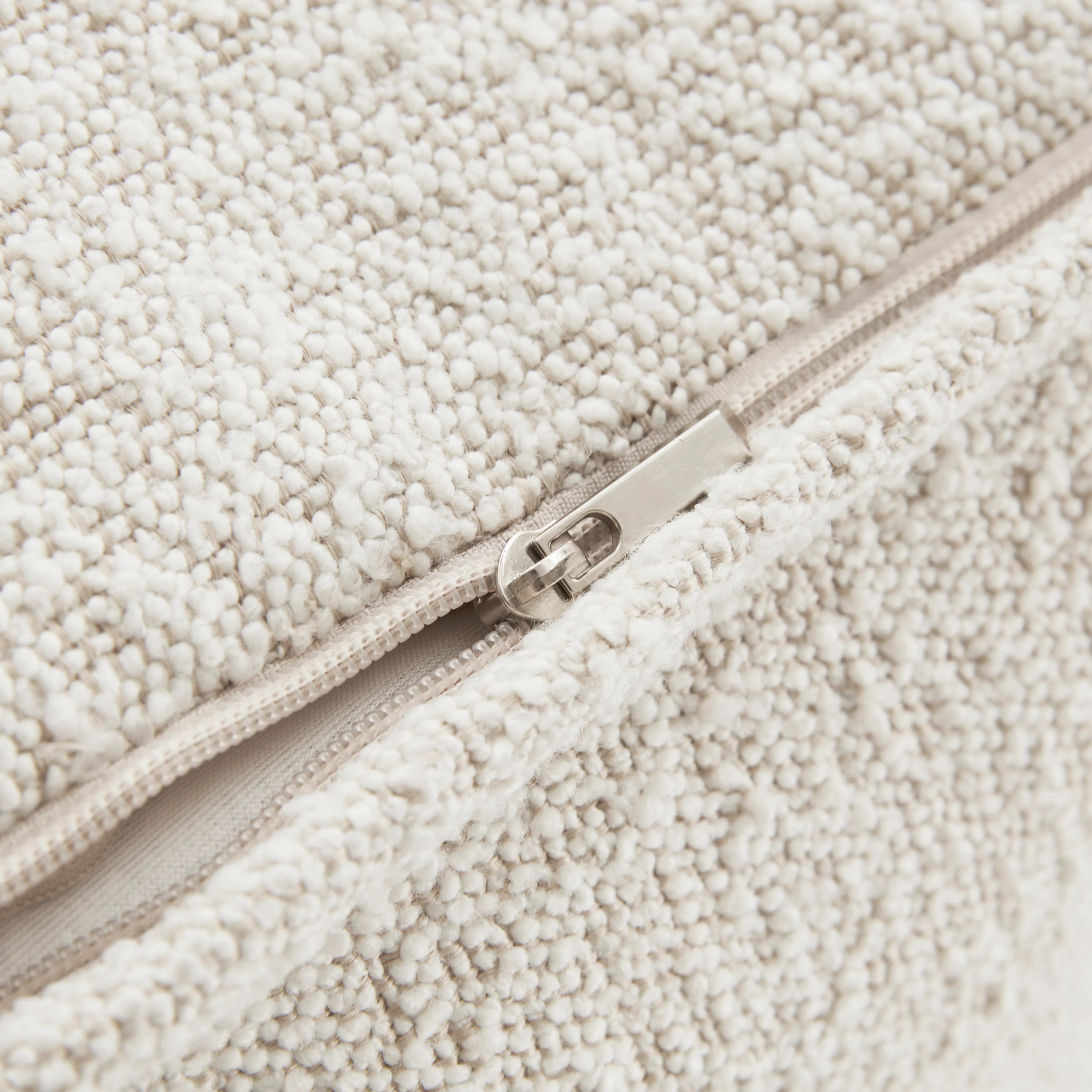 Metz Pouf | Froth White Boucle - Image 5