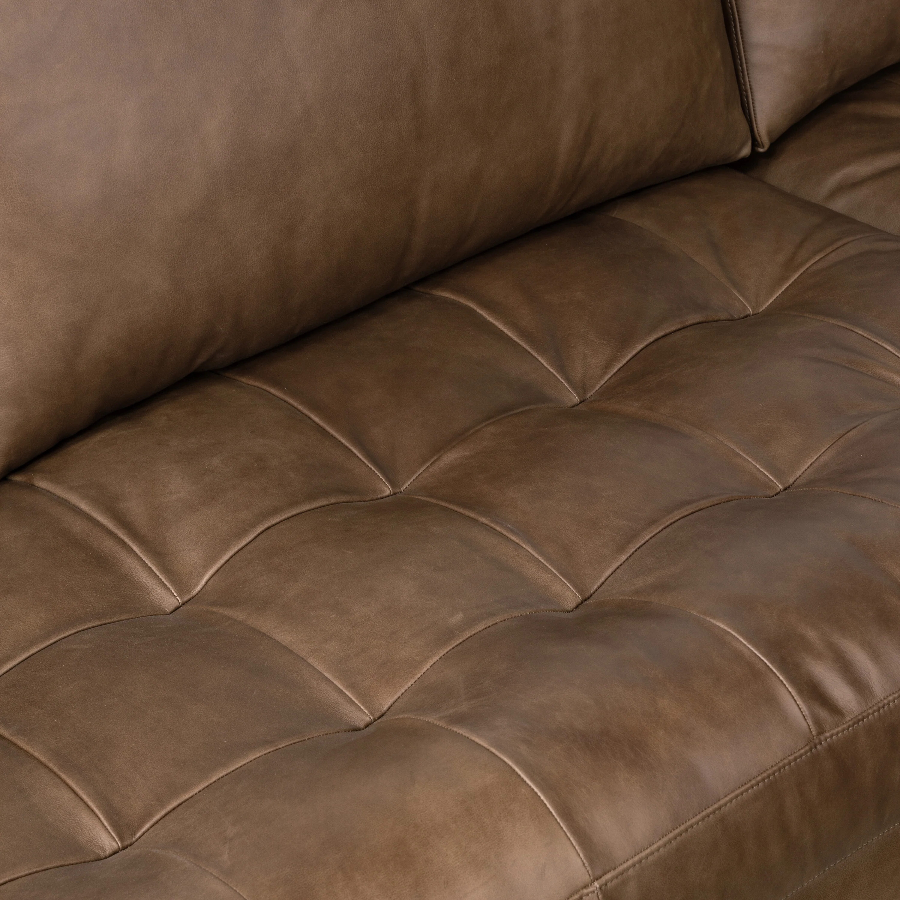 Napa 104.5" Leather Right-Facing Sectional Sofa | Cocoa Brown - Image 12