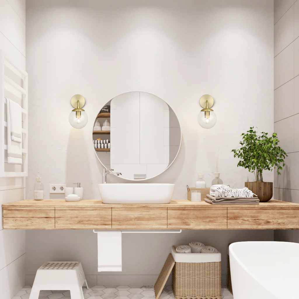Zeno Globe Wall Sconce | Brushed Brass/Clear - Image 5