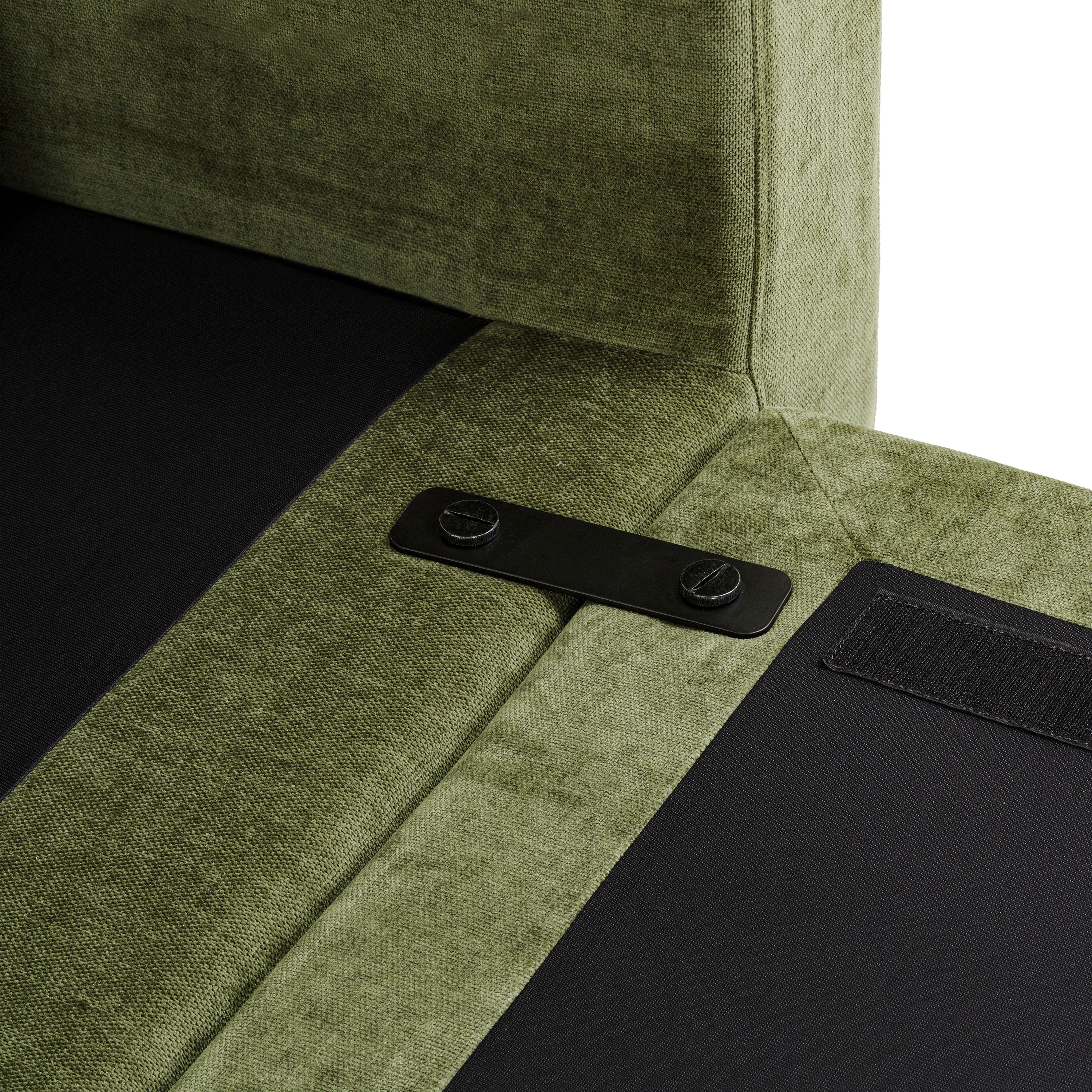 Zyon 105.5" Reversible Chaise Sectional | Distressed Green Velvet - Image 15