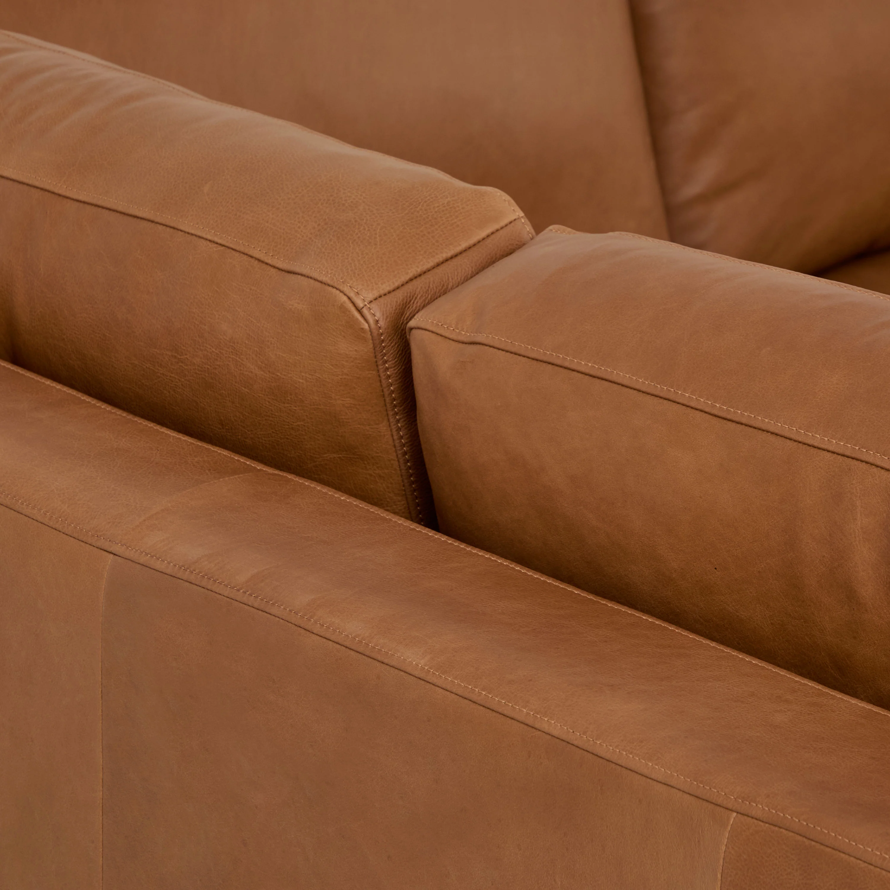 Zyon 115.5" Leather Left-Facing Bumper Chaise Sectional Sofa | Saddle Tan - Image 17